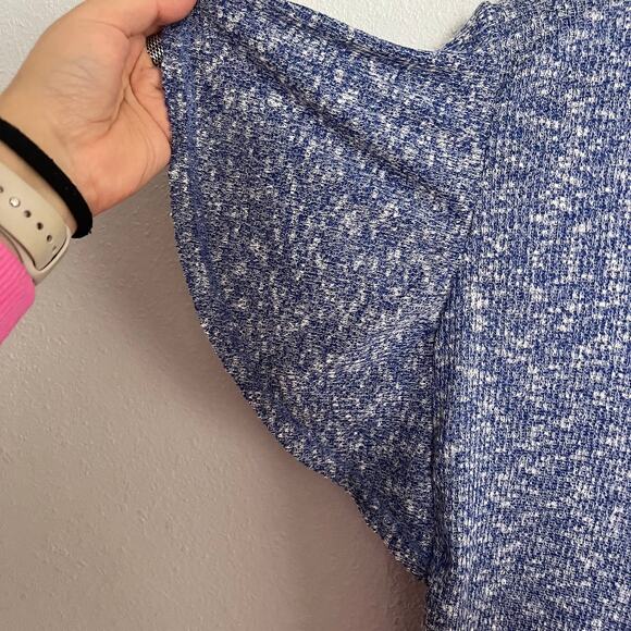 New Bobeau Blue Knit Blouse V-Neck Pullover Short Flutter Sleeve Sz S - Picture 4 of 6
